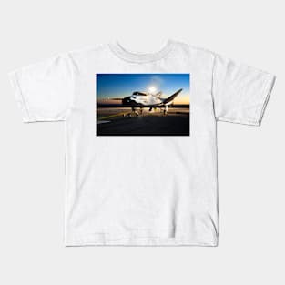 Dream Chaser spaceplane testing (C023/2209) Kids T-Shirt